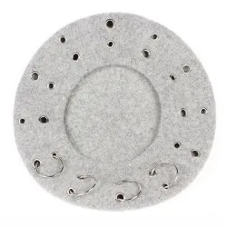 17th-century beret - cap with silver ringsHats & Caps