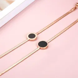 Rose gold bracelet - black round pendant with Roman numerals