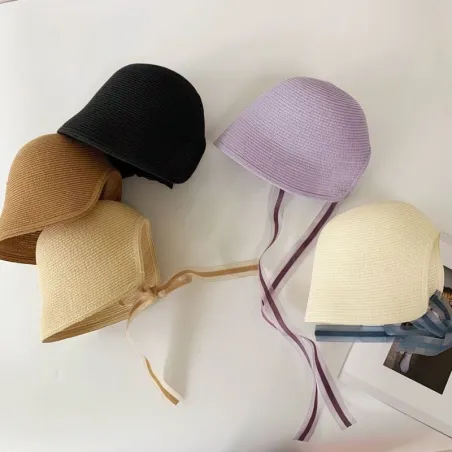 Summer straw hat - with adjustable strings