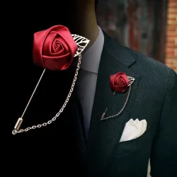 Golden brooch with rose / chain - unisex