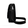 Trendy skuldertaske - med klap / lynlåse / lommer