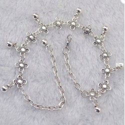 Vintage anklet - silver flowers / beadsBracelets