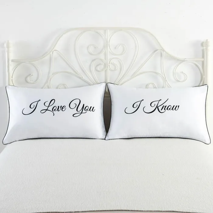 Mr & Mrs pillow case for couples 48 * 74cm 2 pcs