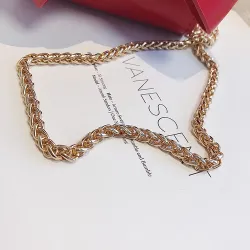 Small elegant bag with bow & chain
